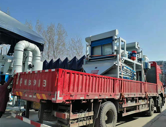 5XFZ-40M型種子精選機(jī)裝車(chē)